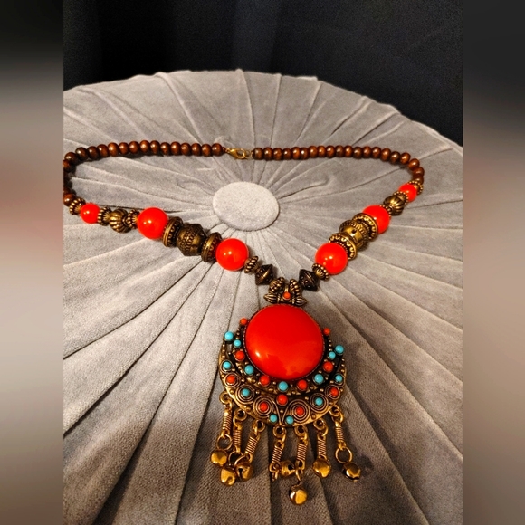 Fashion Accessories Necklace 🌺😍 - Picture 4 of 6